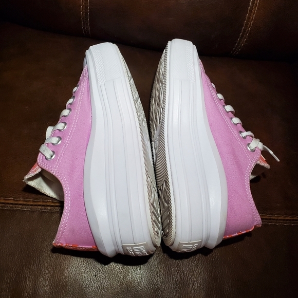 Converse Chuck Taylor All star move ox beyond pink/white A00563C size 7.5 - Picture 4 of 7